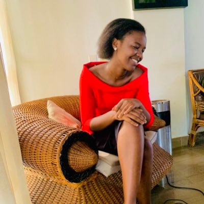 SaraTchoupa's profile picture. 