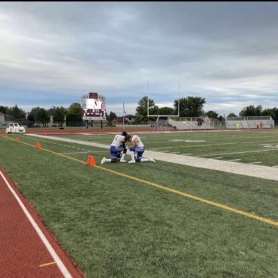 6’2 190 wr/kicker attending Carl Sandburg high school Jerimiah 29:11🖤