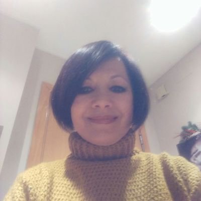 Catalanista, sardanista, estimo la música, òpera. Activista de la independència del meu País (Catalunya) Nascuda al poble més maco del món , Palafrugell.