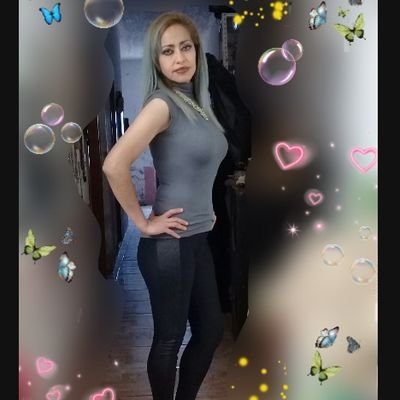 karlaminerva54's profile picture. *Médium *Comediante, algo divergente