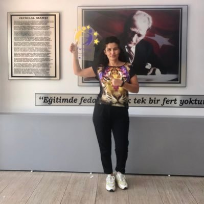 Sınıf Öğretmeni/ödüllü eTwinner🏆/Scientix elçisi/P4C Kolaylaştırıcısı/Atatürk 🇹🇷/İzmir aşığı/iki kız çocuğu annesi 👩👧👧
