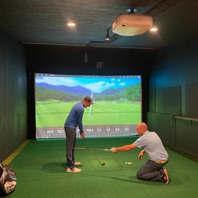 24/7 Indoor golf simulator facility
Featuring Trackman technology