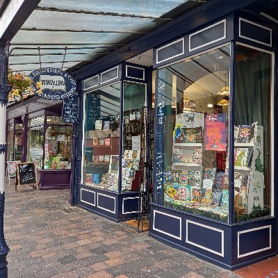Legacy account formerly run by 2 booksellers at Broadhursts of Southport. No longer updated. All previous views personal & not of the business 📚