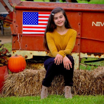 EllaSush's profile picture. 