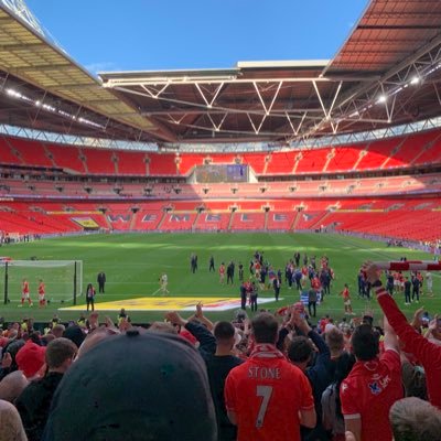 chxlly_18's profile picture. 