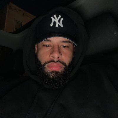 _obeytavo's profile picture. 