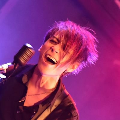 rockが好きなのにV系ばっかりやってるベーシスト。

現在活動中のバンド
Bass
『La luna Mare』
『Zoo Zoo Sea』
『ELOIBARTEN』

Vo
『PUMPKIN BOTTOMZ』