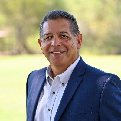 State Representative for Texas House District 118. Retired San Antonio Firefighter, IT guy, proud husband & father. #hd118