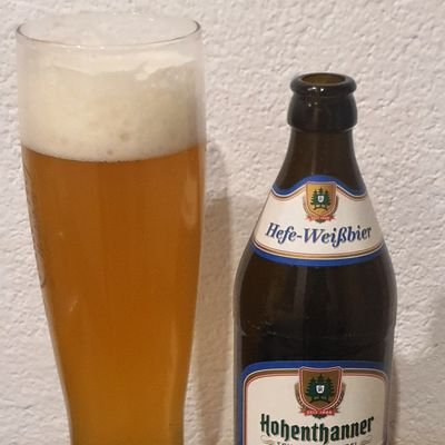 JosephH56355122's profile picture. Titties n' beer