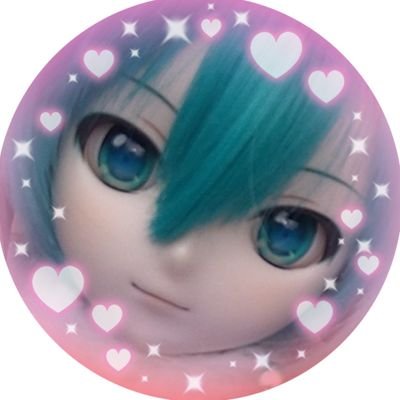 初音ミク大好き＾＾ミクさんに出逢わなければ未来は無かった！(*ﾟ▽ﾟ*)ミクサンマジテンシ！まーじなる【ぬいぐるみ】とマージナル【DD】は最愛の娘～♪ヘッダーは仲良しみくみくちゃんとのツーショットです♬No MIKU No LIFE！ミクの人を繋げる魔法（奇跡）に感謝！よろしくですぎゃ♪