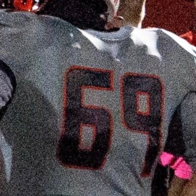 Calumet New Tech high school Football/track & field, Height 6,1 weight 238 Class of 2025🎓 phone number # 219-501-9909