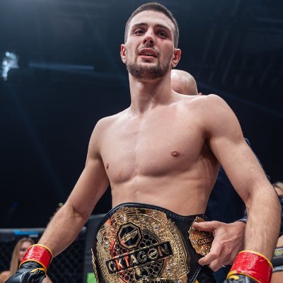 👑 @OktagonOfficial FEATHERWEIGHT CHAMPION! 👑

Georgian Professional MMA Athlete 💪 🇬🇪