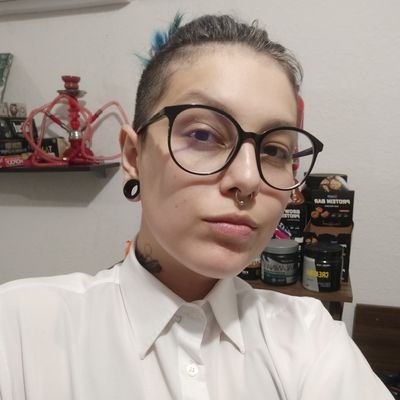 Agilista, estudante de psicologia, não-binário e bipolar • (ele/elu)