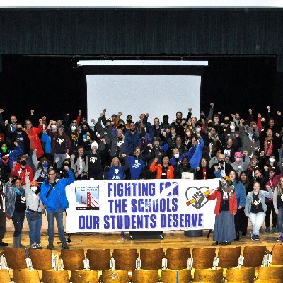 UESF represents more than 6,500 San Francisco Unified School District employees including teachers, paraprofessionals, nurses, counselors, and psychologists.