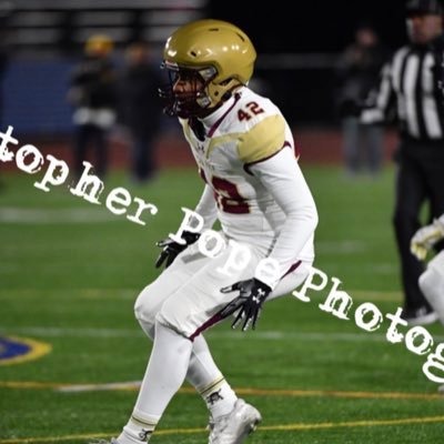 Iona Prep 24’ | 6’0” | 215lbs | LB | 93 GPA | Email 24huttv@ionaprep.org| #42|