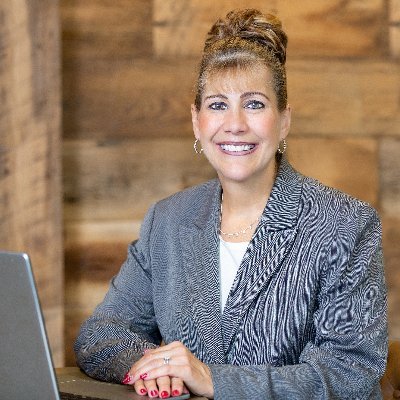 WendyAnneHunt's profile picture. Inspirational Author, Wife, Mother of three