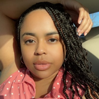 Bsweet_likeOtis's profile picture. Shoot for the moon even if you miss you'll land among the stars :) ❤️✨✨