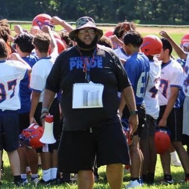 Watkins Mill High School Head Football Coach. Father of Chad Jr. and Cameron, Husband of Louise, Teacher of Future Leaders!
St. Francis FB Alum @WMWolverines_FB