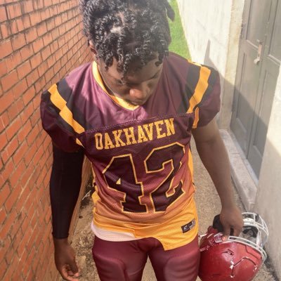 C/o 2025 DT/ 6’1 245 / Oakhaven High School #42/ 1st team All Region DT / Email: jayvionburrow85@gmail.com / 901-247-8061 Gpa: 3.6  Instagram doublebacc_jxy