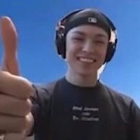 ace¹⁸ | stu(dying) (@avystarlight) 's Twitter Profile