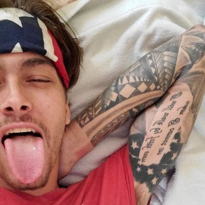 25, small time streamer, duramax tech
come support my Twitch and YT #PROBLACKN1GHT5946509
|content creator| 👀 for co content