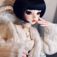 Lia Lilly (@lillyevergold) 's Twitter Profile Photo