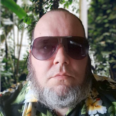 Odinpops's profile picture. does anyone still use twitter?