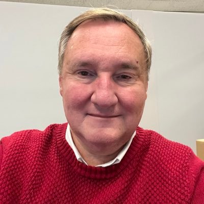 A media, marketing and management professional who wishes to make a difference in my company, in my community and in the lives of others every day.
