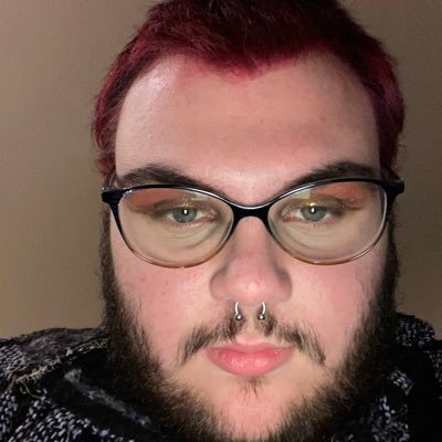 ELLISelis1202's profile picture. saic 2026🥸 - 20 - qu33r👨‍🍳