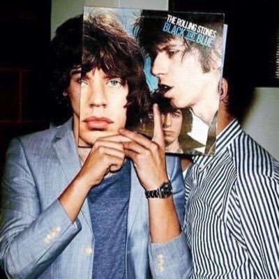 sprefrat's profile picture. look at that moon.