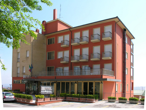 Hotel 3 Querce  - Camerano, finalista come miglior 3 stelle d'Italia per Certificazione Isnart anno 2010!