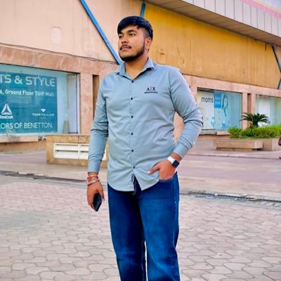 Akshaypandit_01's profile picture. 