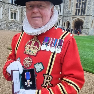 So proud my big brother Pete just received Victoria Cross of the King 👏🫡🥰