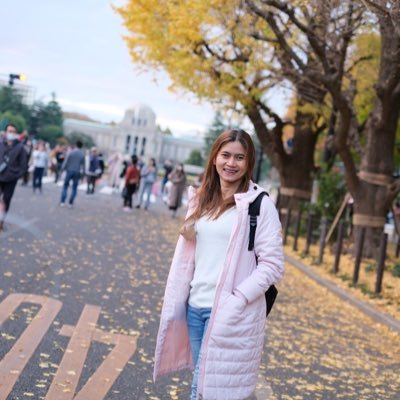 momwan's profile picture. 