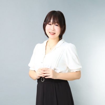 フリーランスで声優をやっております。お仕事のご依頼はお気軽にDMにてご連絡下さい！■朗読劇「星詠の旅人-火の章-」タリア役 《アニメ》「旅立ちの時」《ゲーム》ポロコンダンジョンズ他《ナレーション》サイエンスムービー 理科ラボ、siroca、日立 webCM他、ラジオCMなど