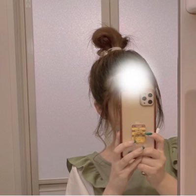 投資家のみんです!あ、ちなみにガチガチの日本人🇯🇵笑⇨2021年頃から本格的に株式投資を始めました!最近ちょくちょく米国株も購入中! 国内は財務健全な高配当が中心!米国株は大型銘柄(APPL・NVDA・MSFT・PM・BTI・BAC・UL等)とインデックス(VOO・VYM)が好き!ぜひぜひ皆さん仲良くして下さい🥺
