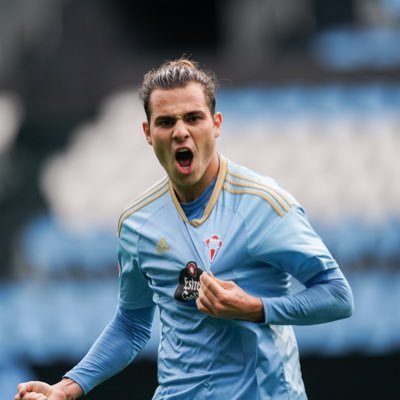 Jugador del @rccelta ⚽️〽️                      https://t.co/Zk4KZwJy37