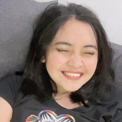 thacs_'s profile picture. 