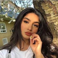 Jessica34594012's profile picture. Jess
#girl #Designer #creative
Coffee in one hand, confidence in another.