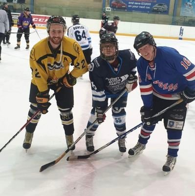 Ex Peterborough and Ashfield ice hockey player now Nottingham Panthers fan and New York Rangers NHL 🏒🖤💛