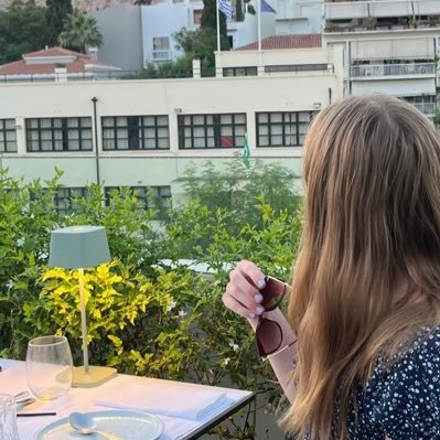 isabellazullo22's profile picture. 