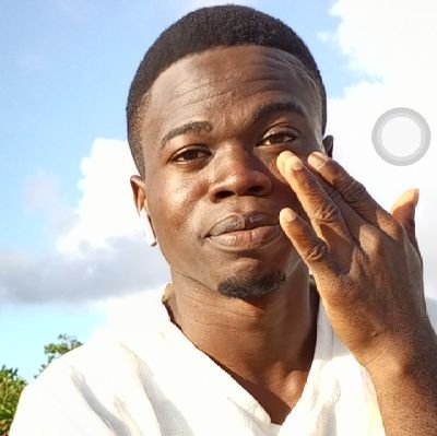 RaumariqueY's profile picture. Raumarique Yetondji
Expert en Entrepreneuriat et Gestion des Entreprises.