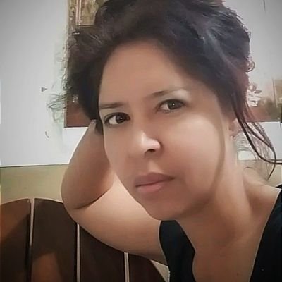 Lcda. Artes Plásticas. Enseño y aprendo sobre artes visuales y narrativas, tecnología y marketing digital.