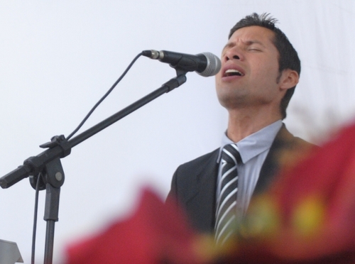 paulinholouvor's profile picture. sou músico, professor,  sou um dos ministros de louvor da melhor igreja do Brasil, sou apaixonadíssimo pela minha família e amo meu ministério.