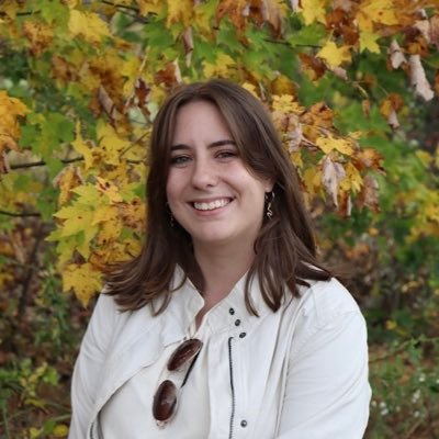 she/her | PhD candidate @michailidis_lab | #firstgen | virology enthusiast | passionate about sci-comm, global health, and books