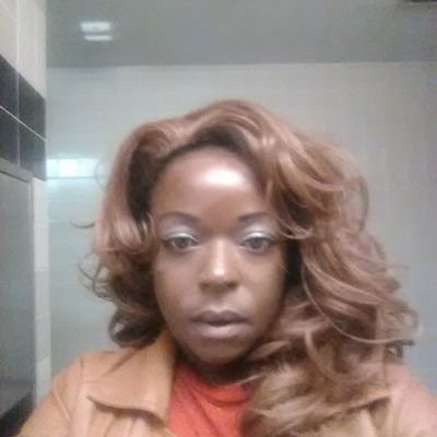 mother of three, writer and inspiring law student.