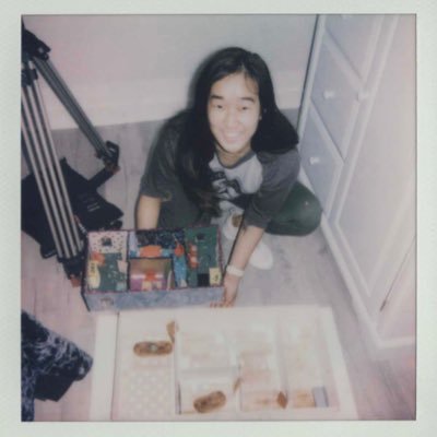 ainsr22's profile picture. NYU film and tv ‘22 (+cams+food studies) // IATSE Local USA 829