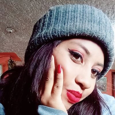 leslygomez112's profile picture. 