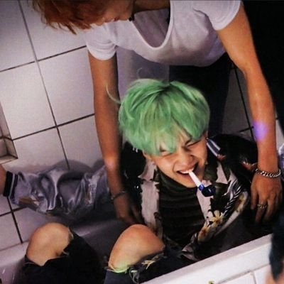 nevermindsg_'s profile picture. ✨parası olduğu zaman collector✨                                                
 main: @myworldyoonmin 🏃🏼‍♂️