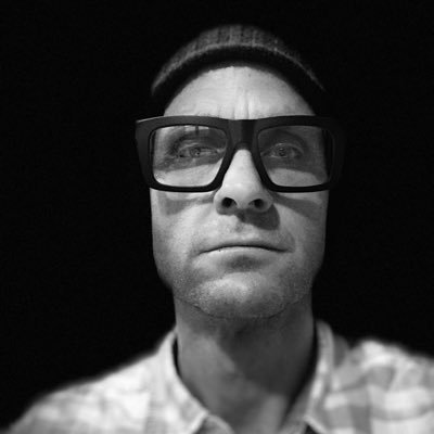 strr8jckt's profile picture. 